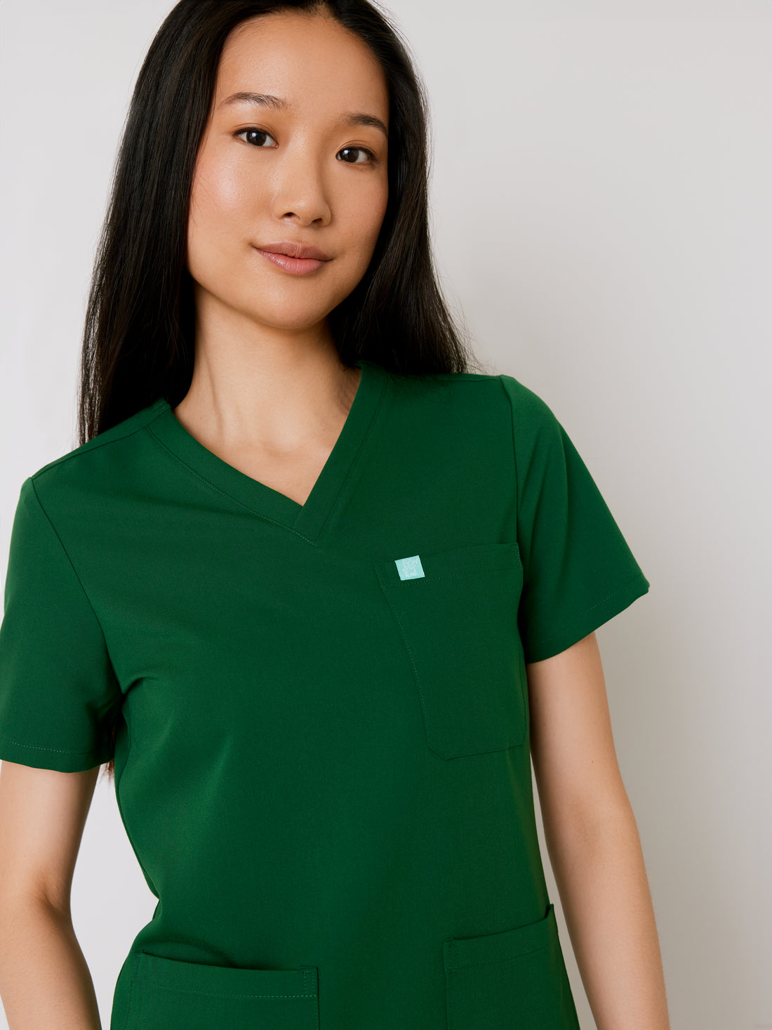 CHLOE RE-GARDE™ - EDEN GREEN - Three Pockets Scrub Top - SILVADUR™ - Final Sale