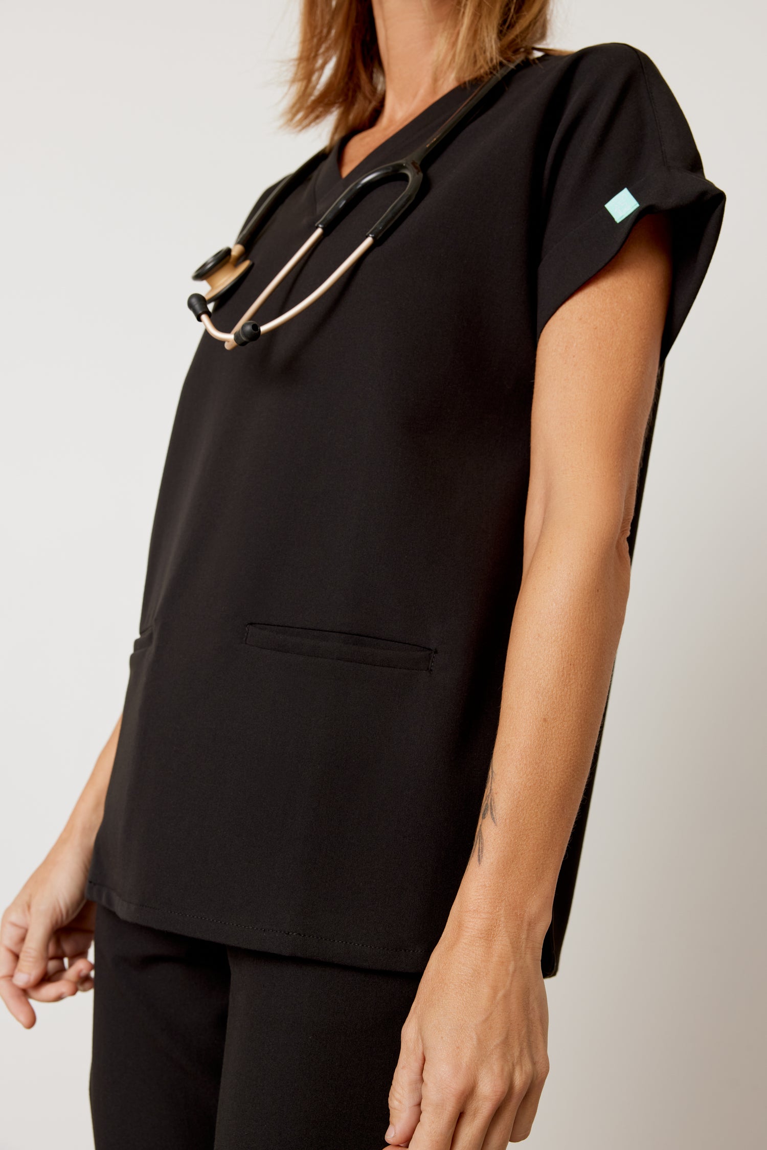 HALLI RE-GARDE™ - NOIR - Haut Coupe Ample - SILVADUR™