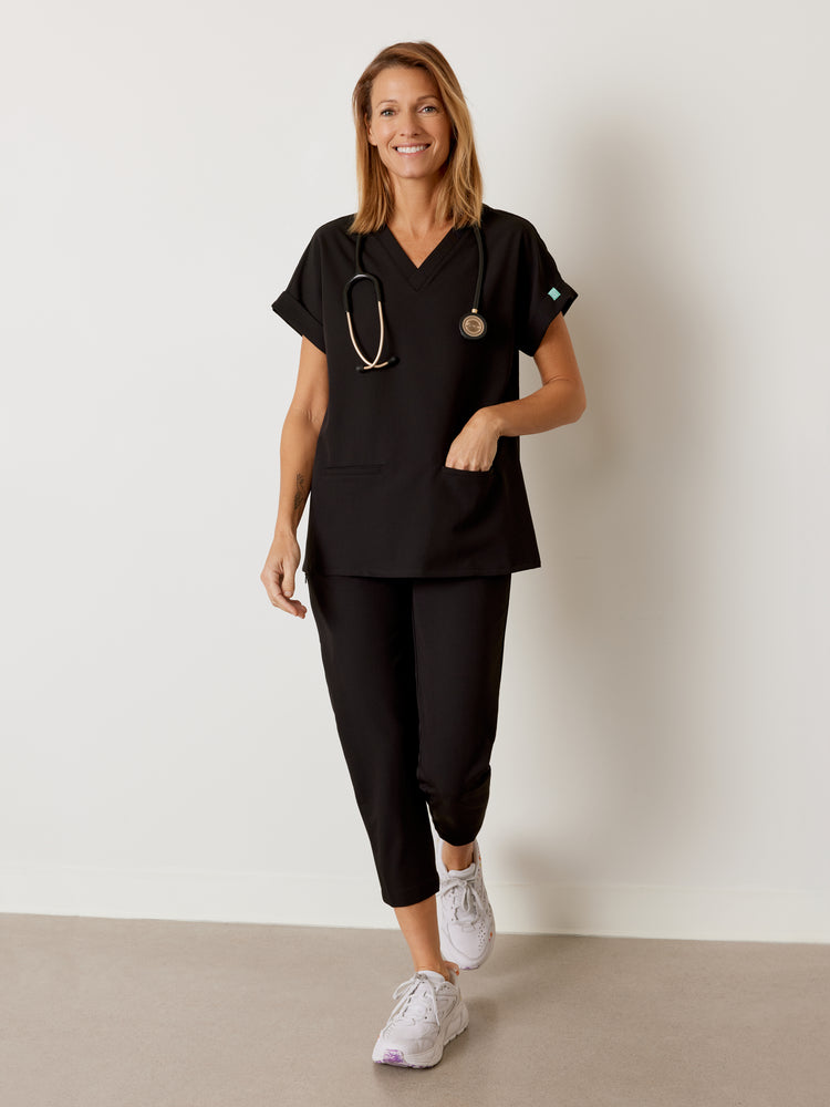 EVA RE-GARDE™ - BLACK - 7/8 Scrub Pants - SILVADUR™