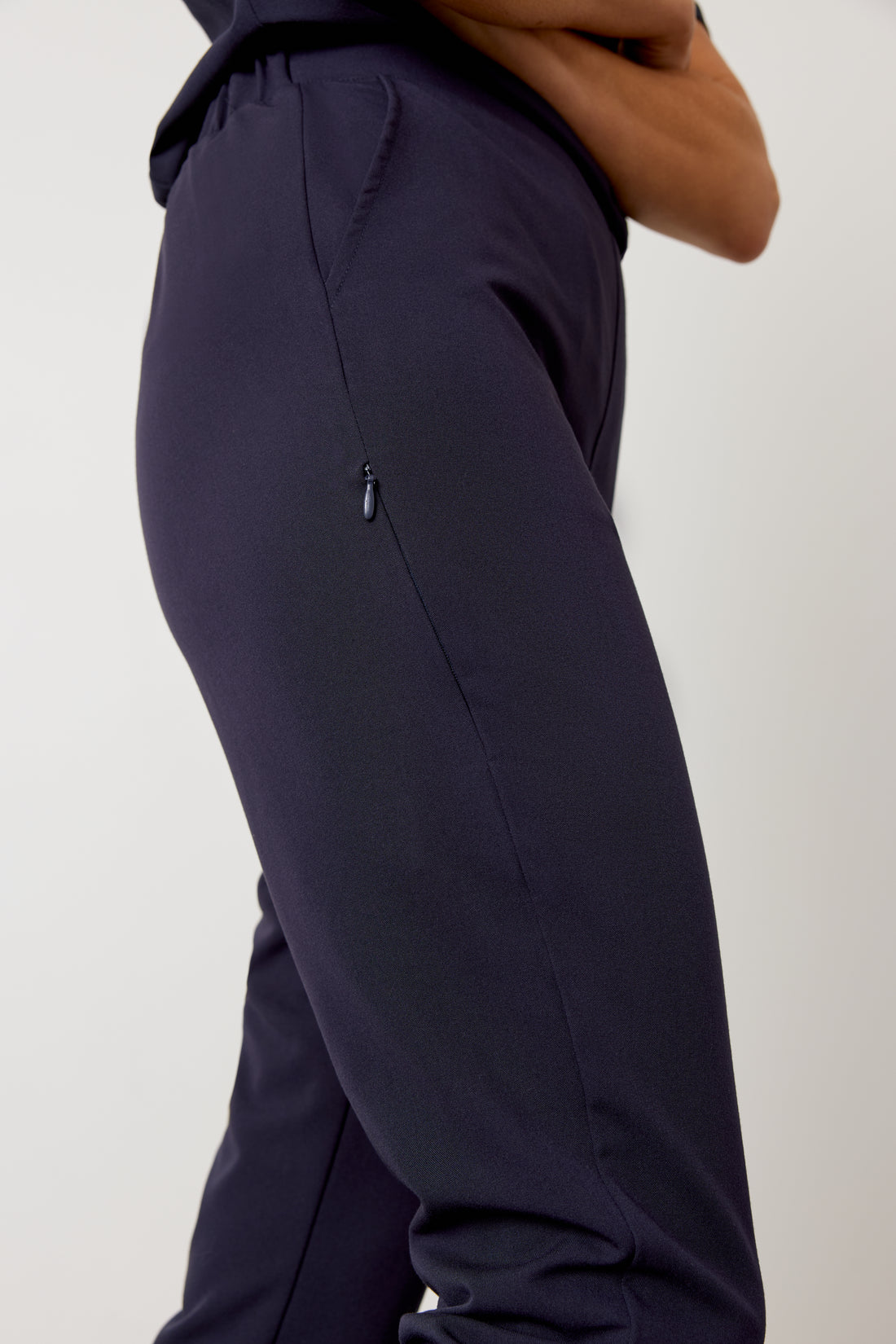 EVA RE-GARDE™ - NAVY - 7/8 Scrub Pants - SILVADUR™
