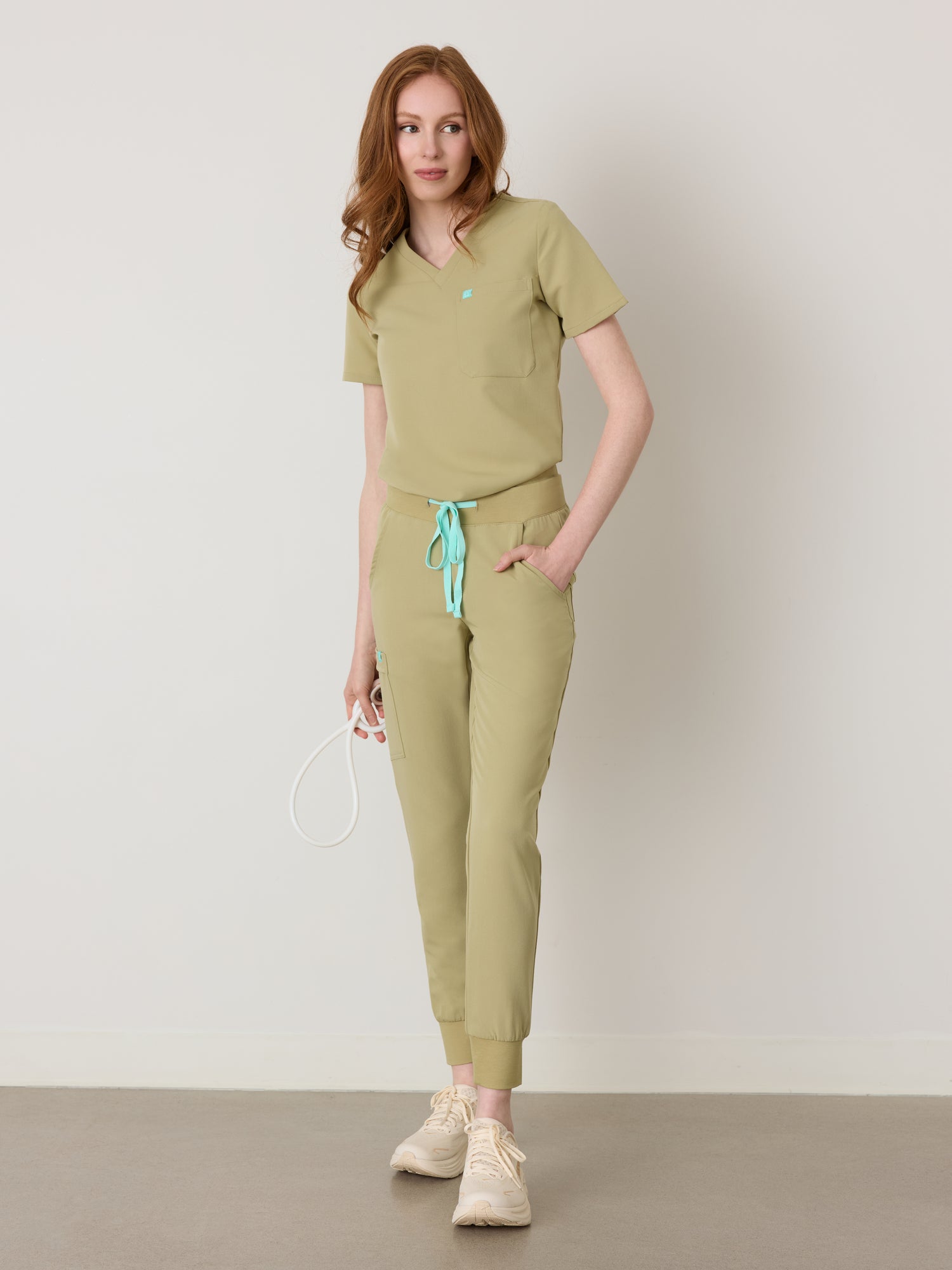 DEMI RE-GARDE™ - SAUGE - Pantalon Jogger - SILVADUR™ - Vente Finale