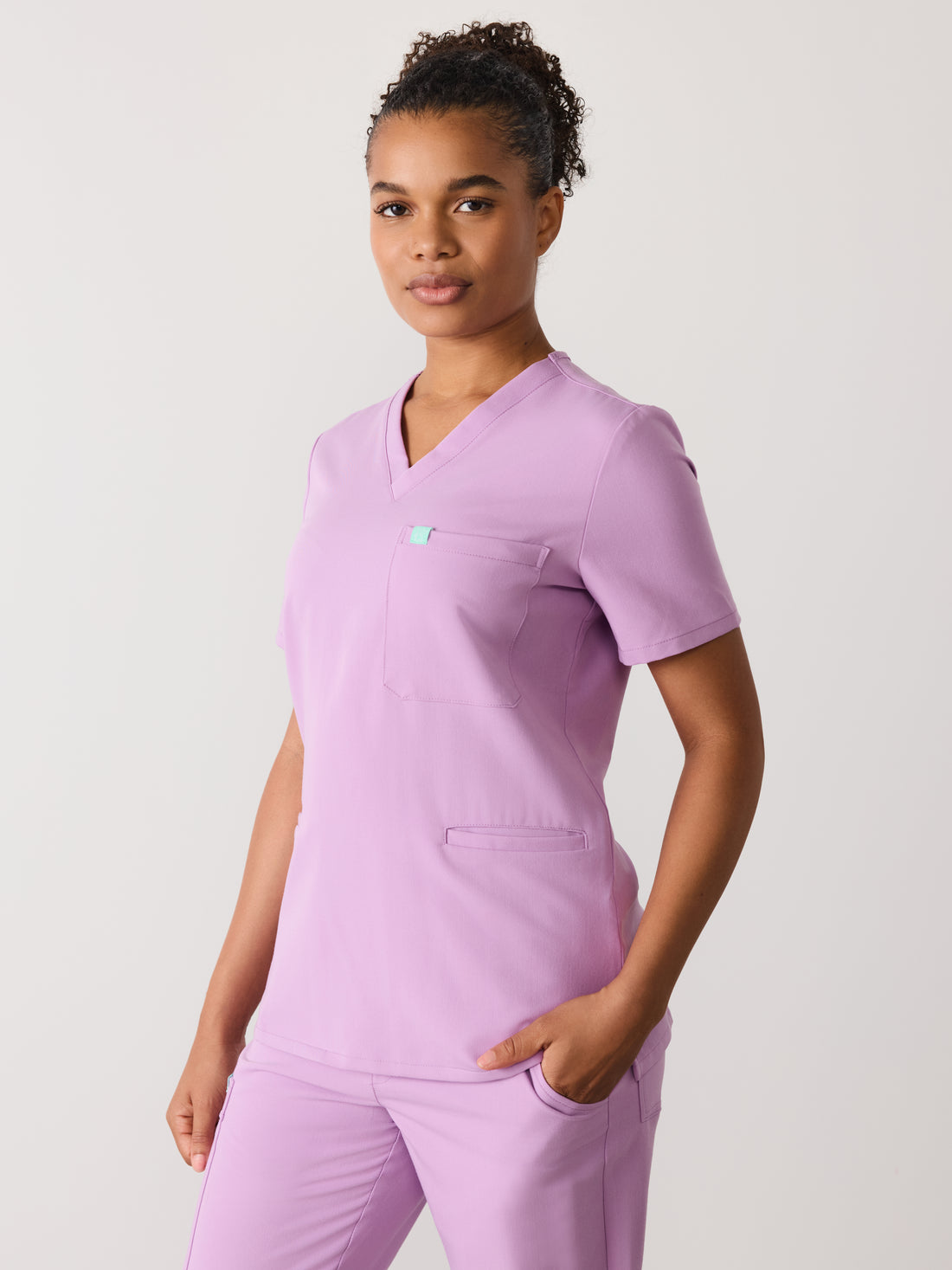 LIV RE-GARDE™ - LILAC - Three Pockets Scrub Top - SILVADUR™