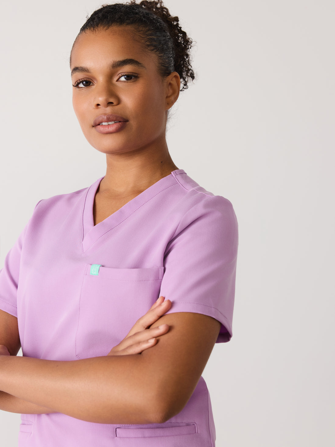 LIV RE-GARDE™ - LILAC - Three Pockets Scrub Top - SILVADUR™