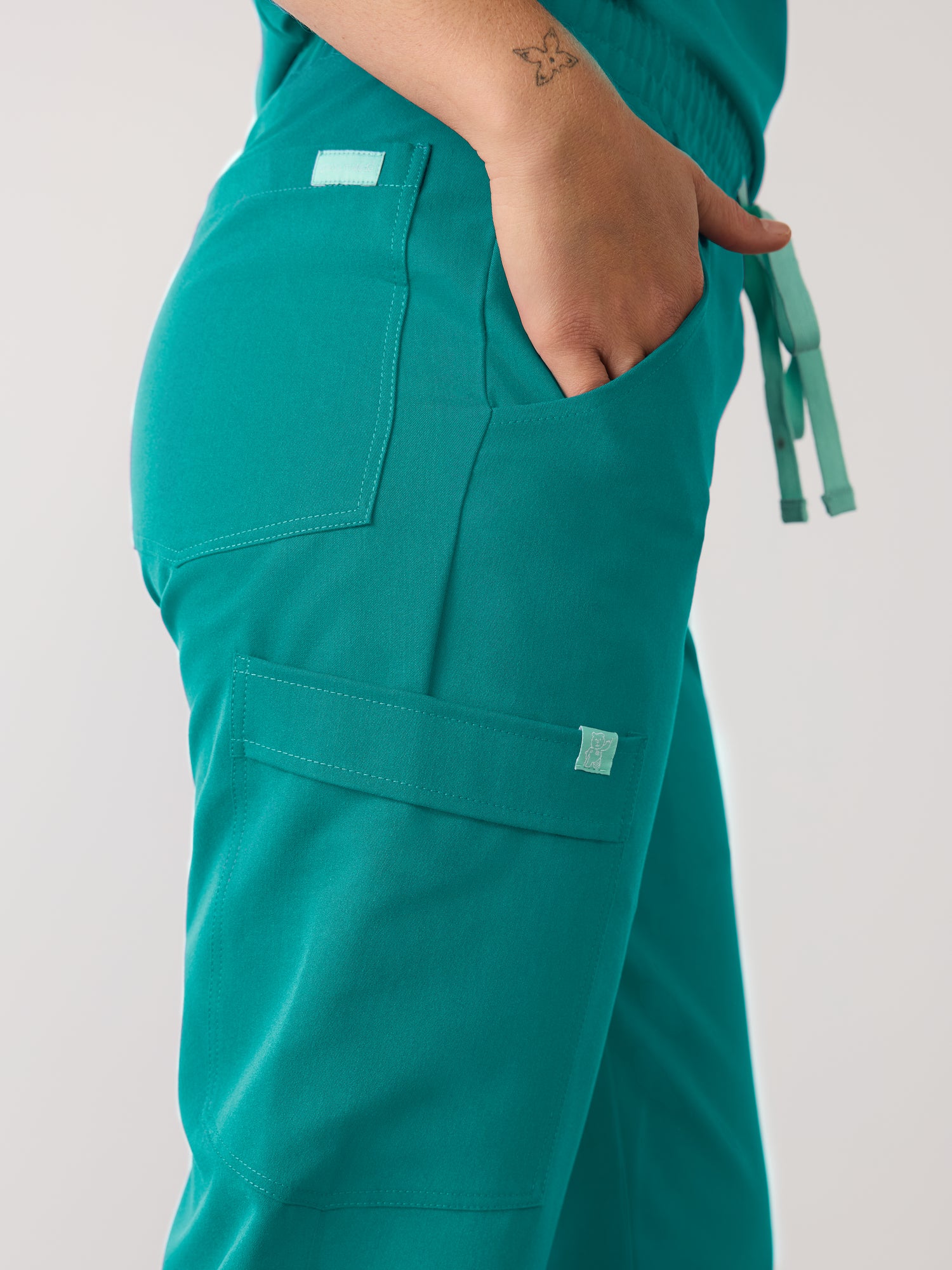JULIETA RE-GARDE™ - ARCTIC MINT - Straight Cut Scrub Pants - SILVADUR™