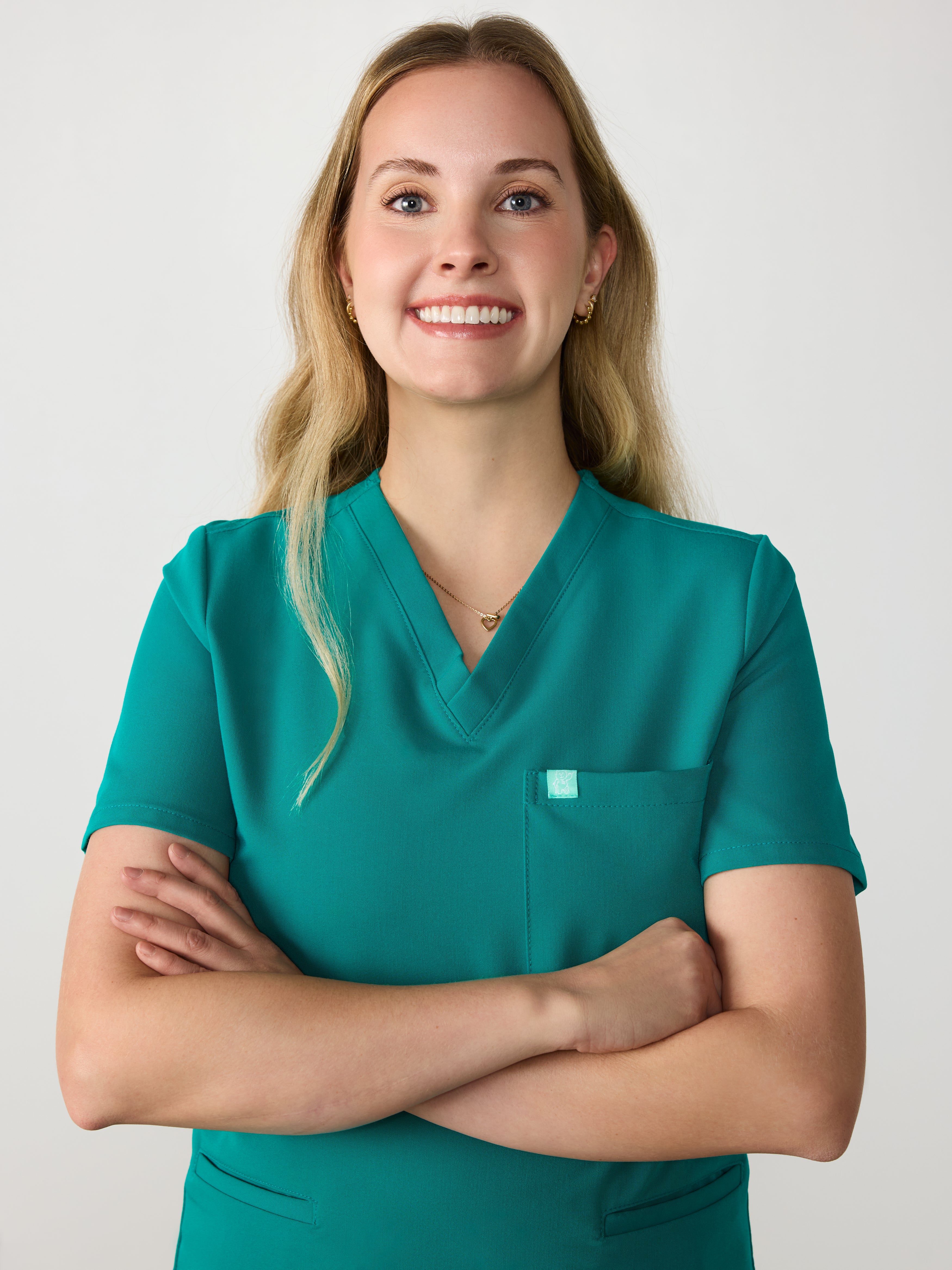 LIV RE-GARDE™ - ARCTIC MINT - Three Pockets Scrub Top - SILVADUR™