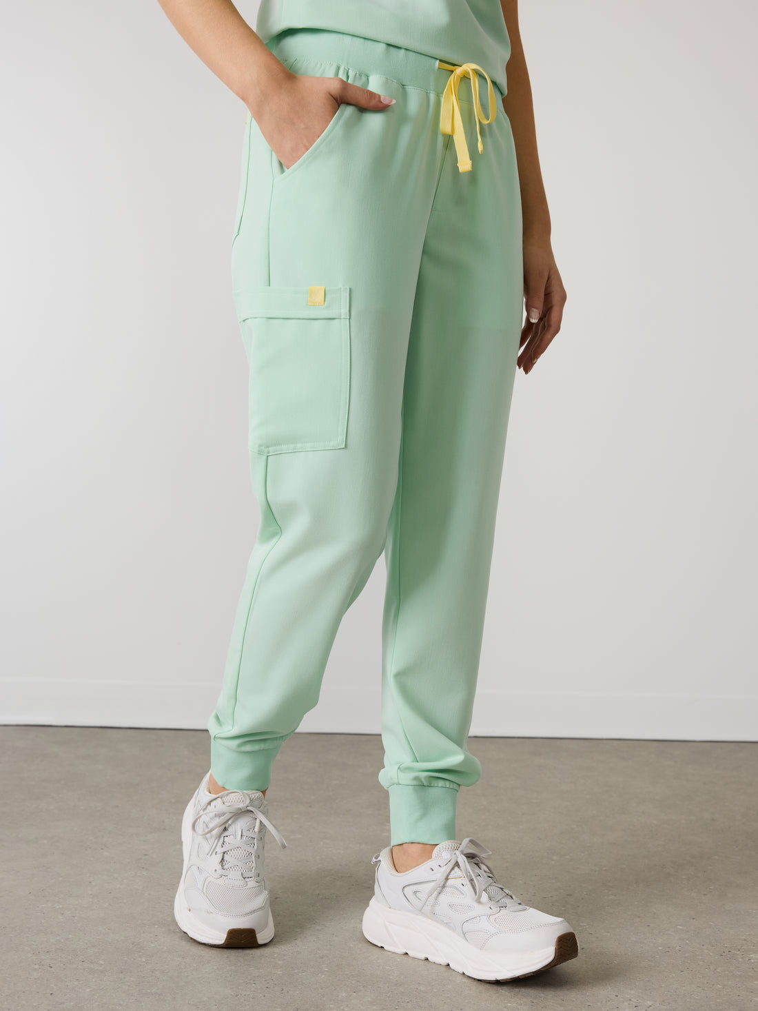 DEMI RE-GARDE™ - MENTHE BRUMEUSE - Pantalon Jogger - SILVADUR™