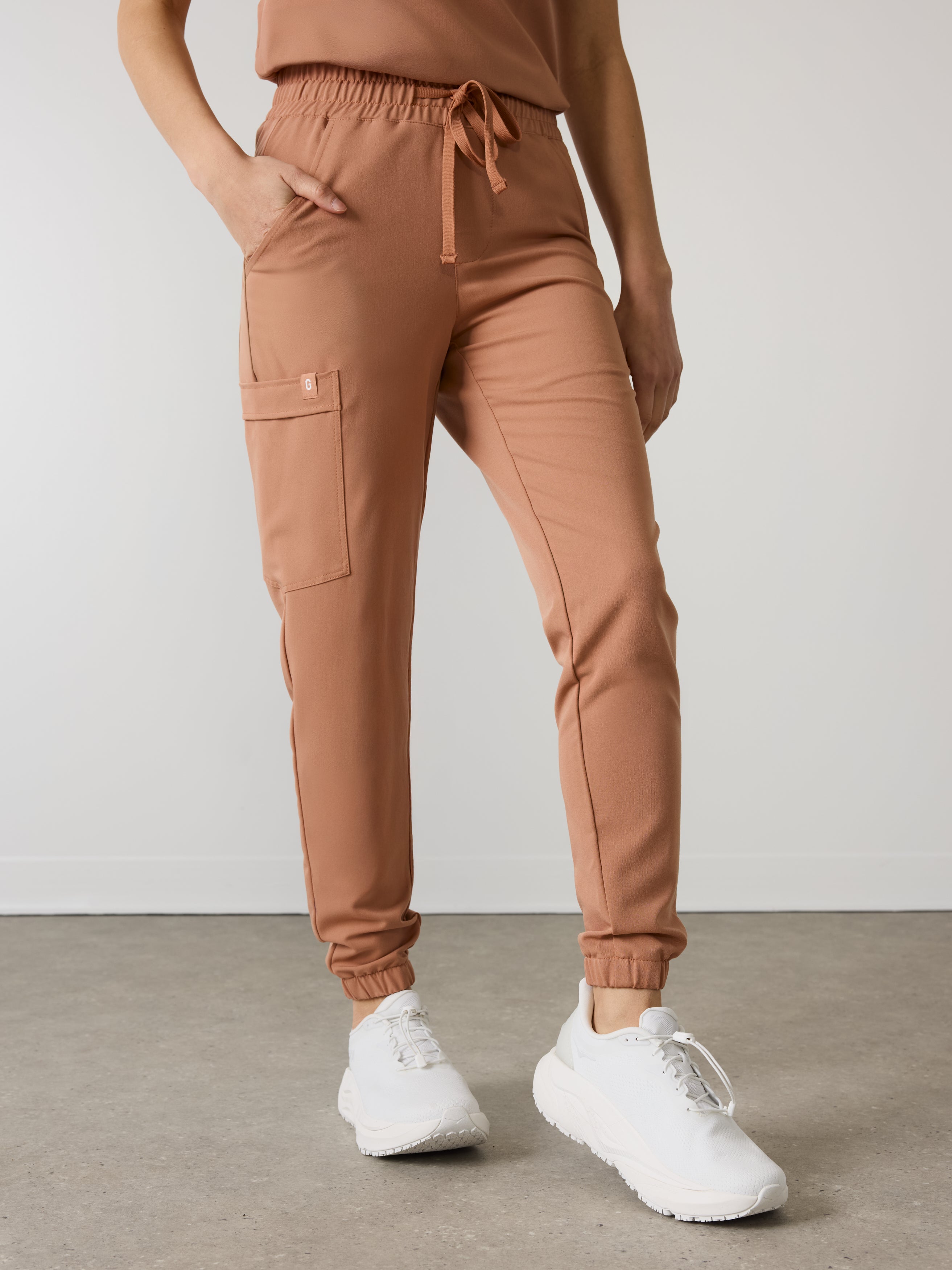 ROSIE RE-GARDE™ - MOCHA - Jogger Scrub Pants - SILVADUR™