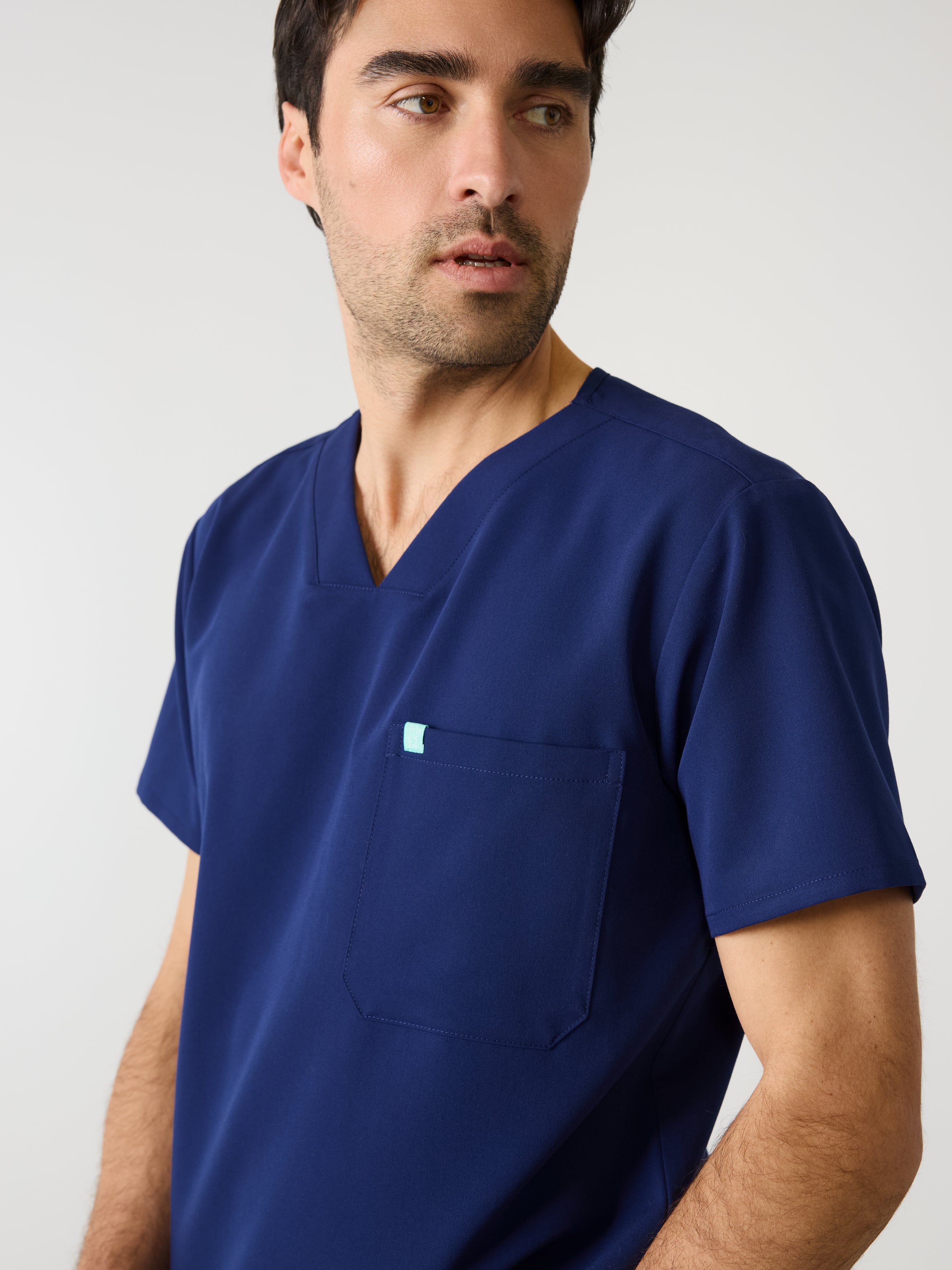 LOGAN RE-GARDE™ - MODERN NAVY - One Pocket Men's Scrub Top - SILVADUR™