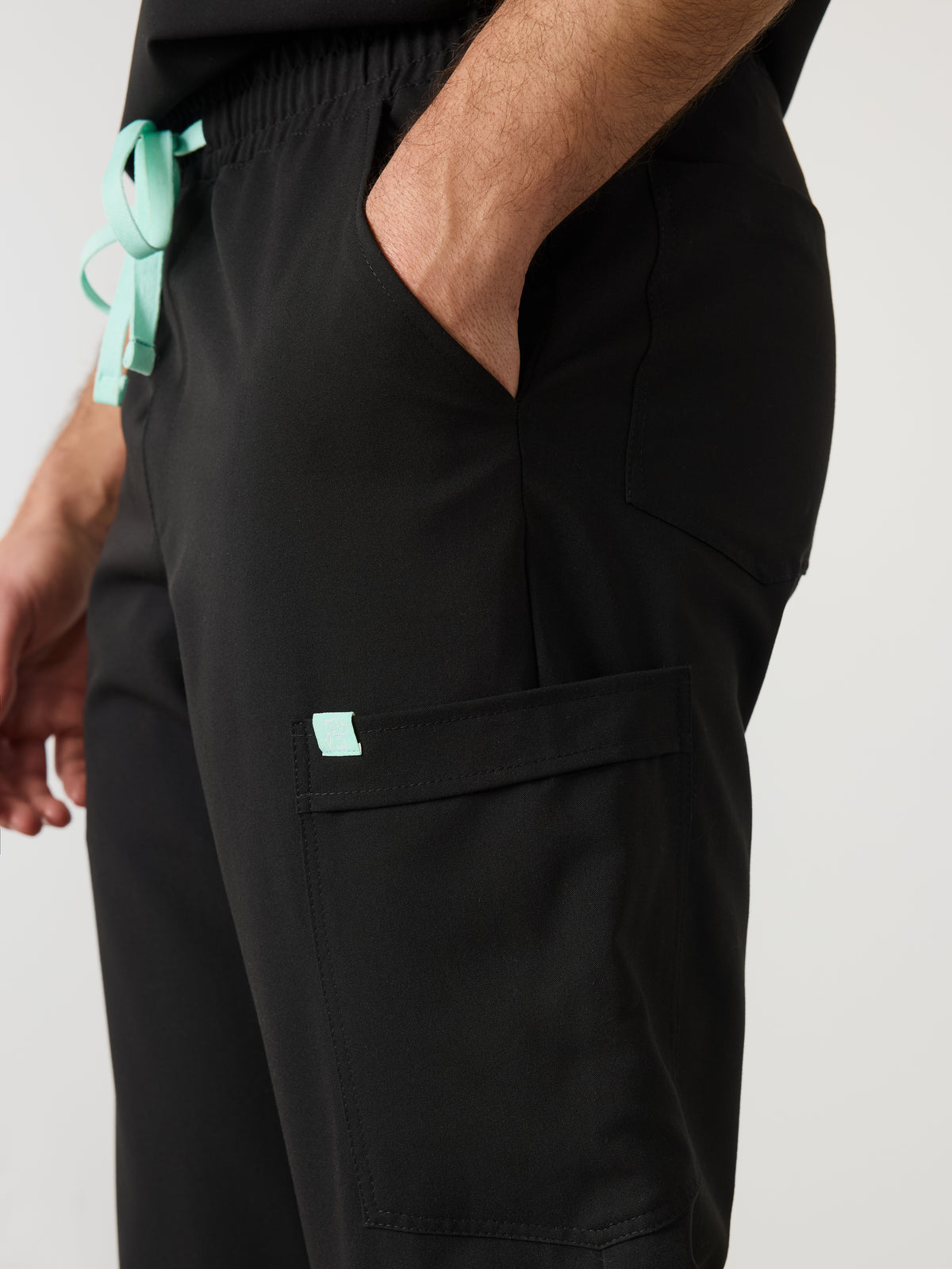 WILLIAM for King Animal Hospital - BLACK - Men's Jogger Pants - SILVADUR™