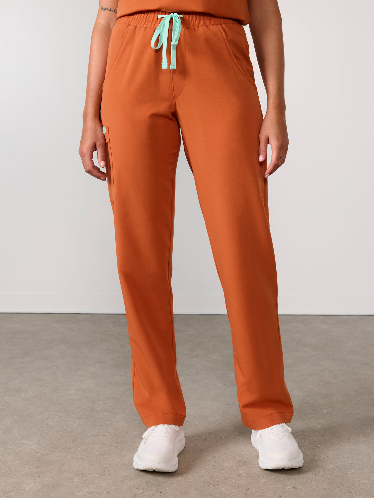 JULIETA RE-GARDE™ - CRÈME BRÛLÉE - Straight Cut Scrub Pants - SILVADUR™
