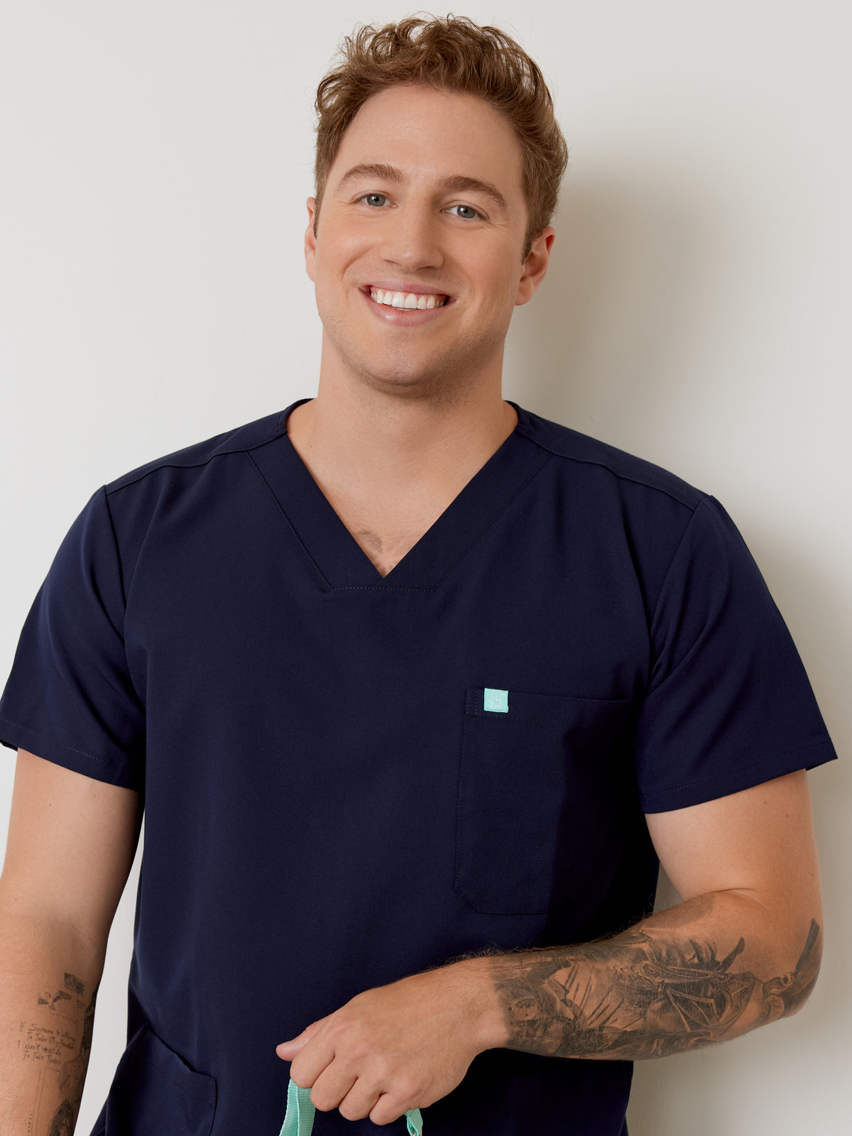 ZACK With Epiderma et Medicart EMBROIDERY - NAVY - Three Pockets Men's Scrub Top - SILVADUR™