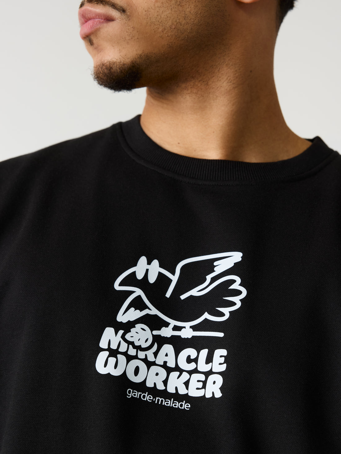 Miracle Worker - Crewneck Black