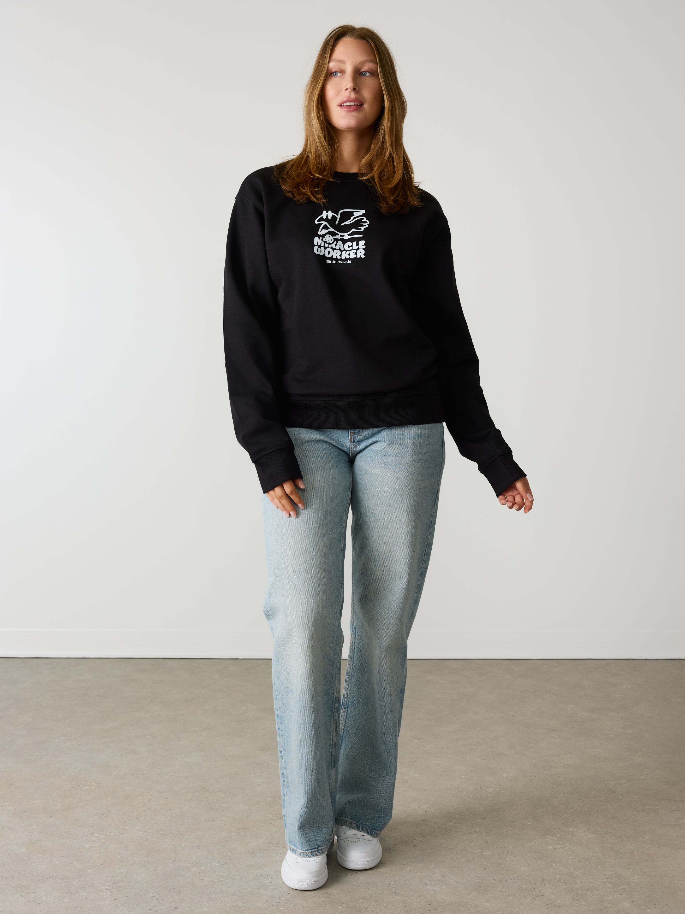 Miracle Worker - Crewneck Black