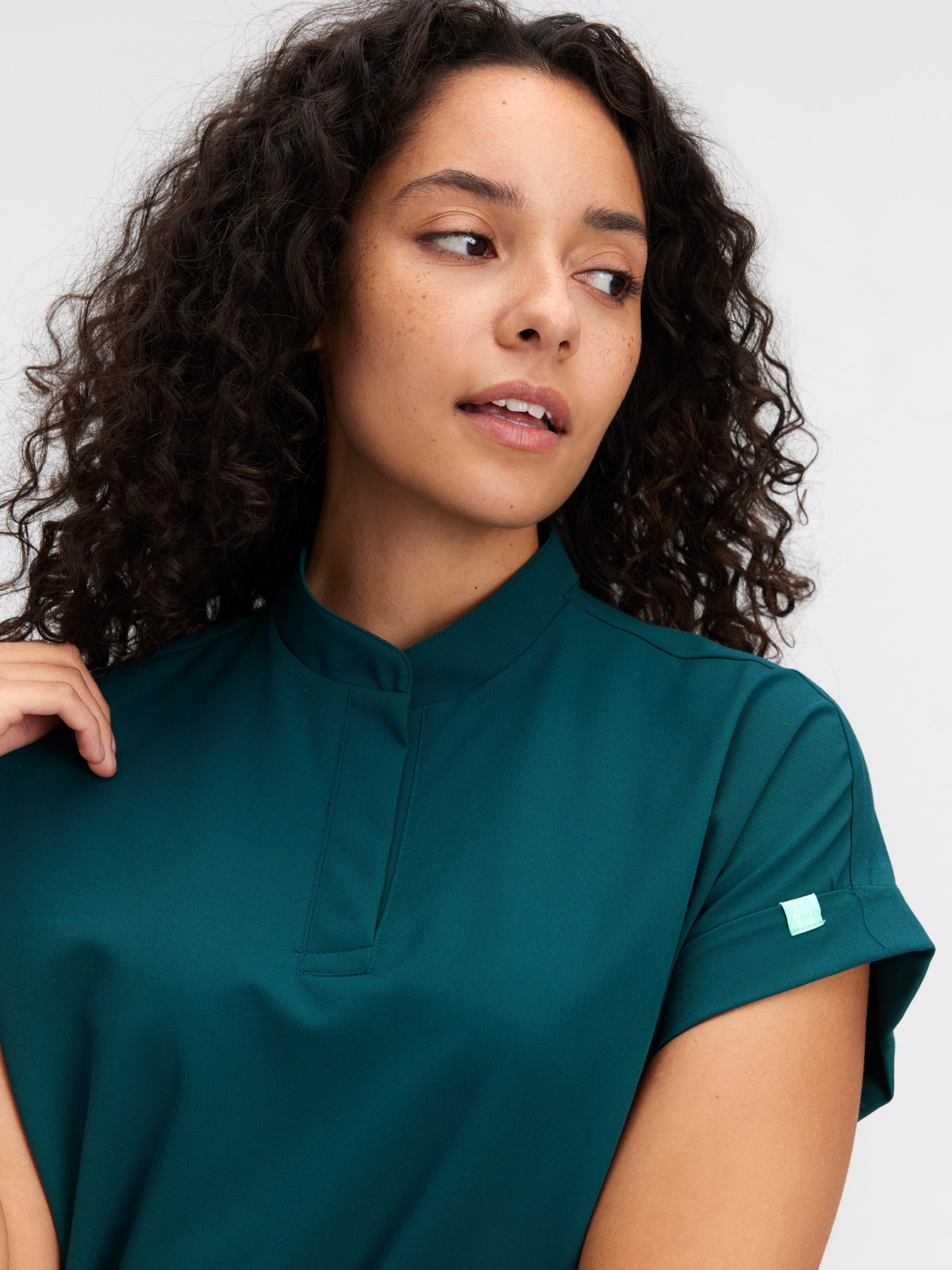 CHARLIE RE-GARDE™ - TEAL - Mandarine Collar Scrub Top - SILVADUR™