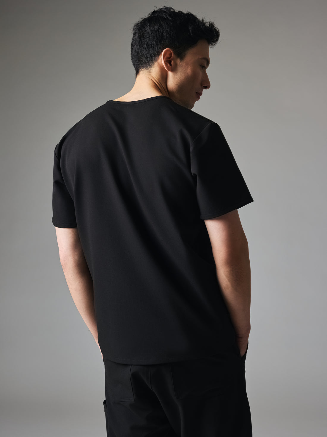 JOHN GARDE™ - BLACK - Six Pockets Men's Scrub Top - SILVADUR™