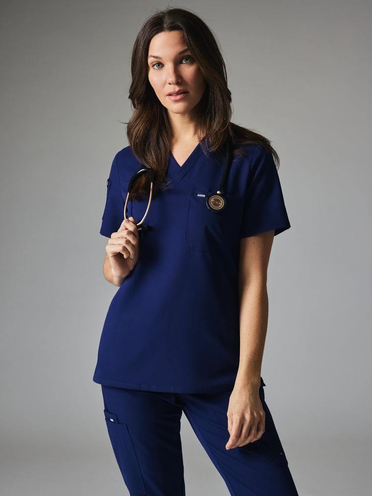 SOFIA GARDE™ - MODERN NAVY - Six Pockets Scrub Top - SILVADUR™