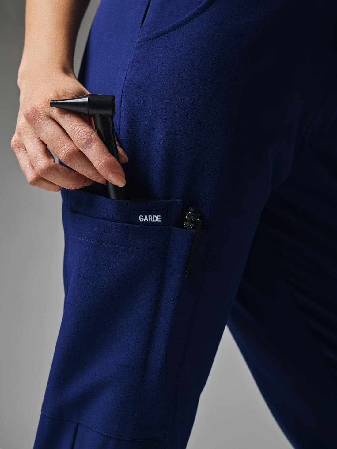 MARIE GARDE™ - MODERN NAVY - Six Pockets Jogger Scrub Pants - SILVADUR™