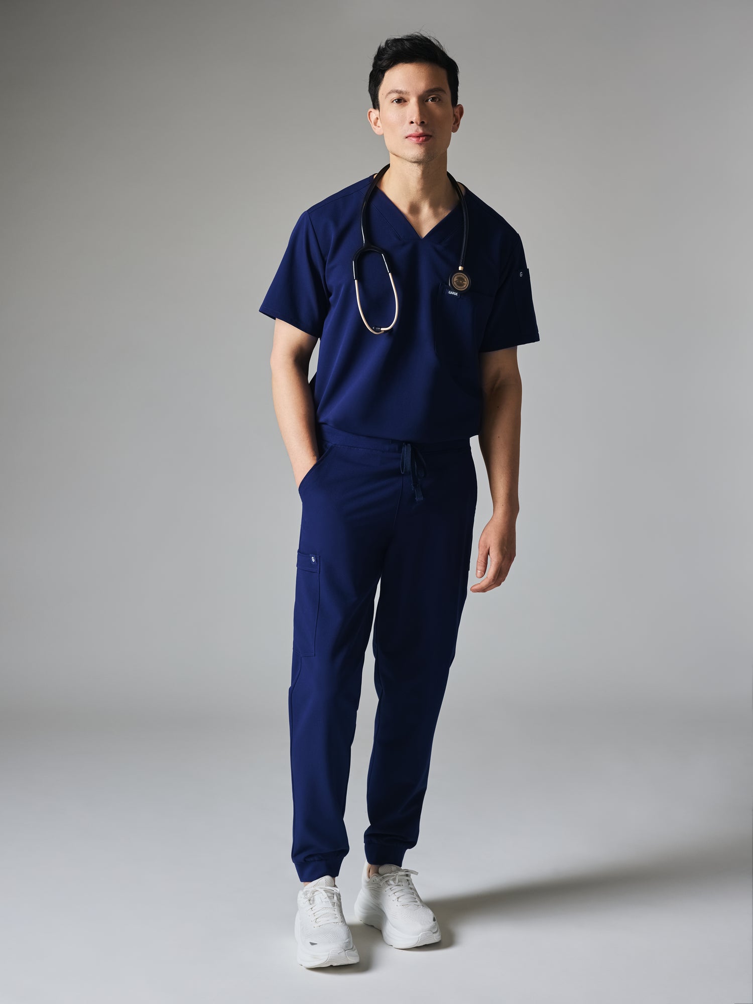 NATHAN GARDE™ - MODERN NAVY - Six Pockets Men's Jogger Pants - SILVADUR™