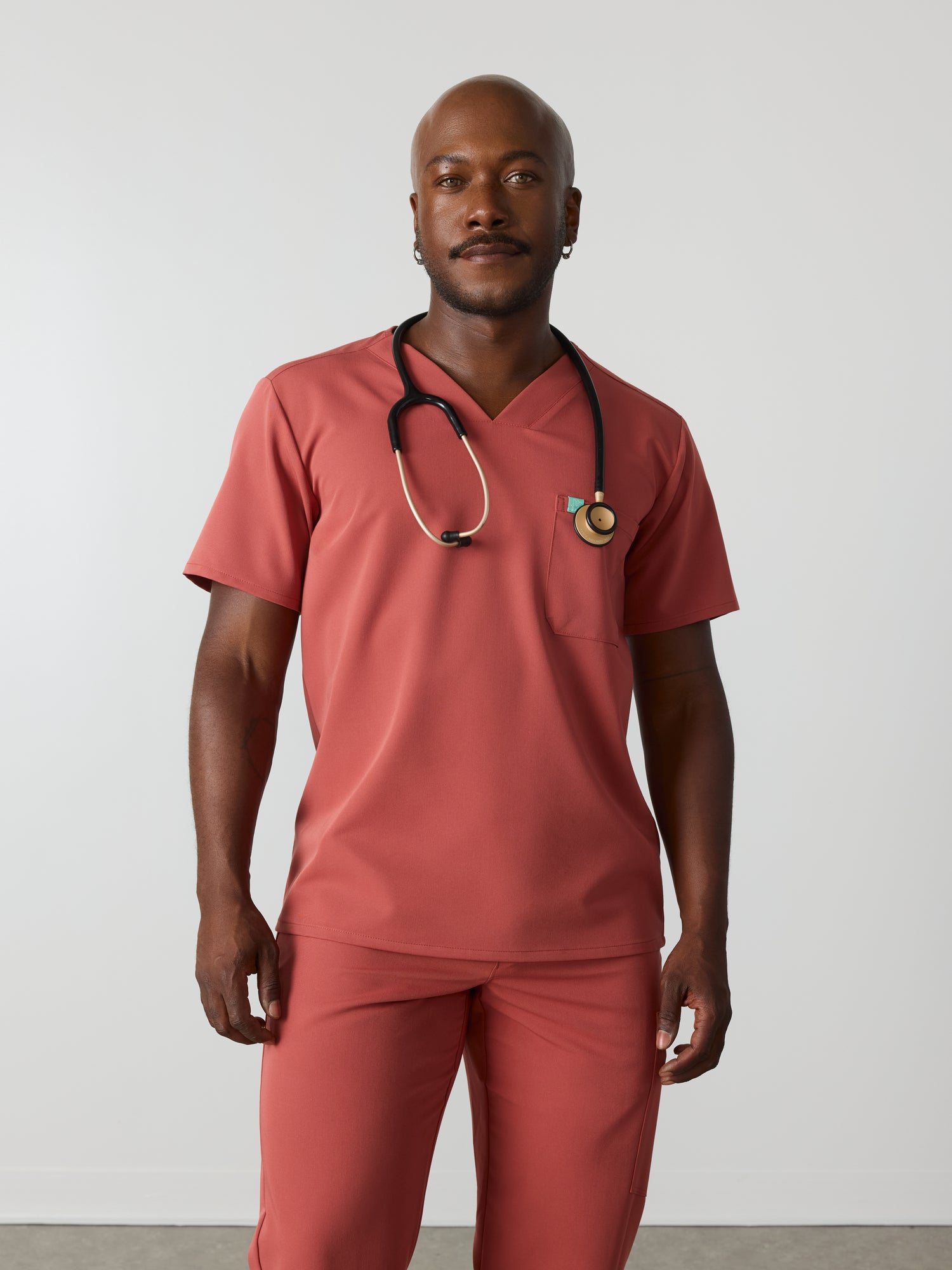 LOGAN RE-GARDE™ - MARSALA - One Pocket Men's Scrub Top - SILVADUR™