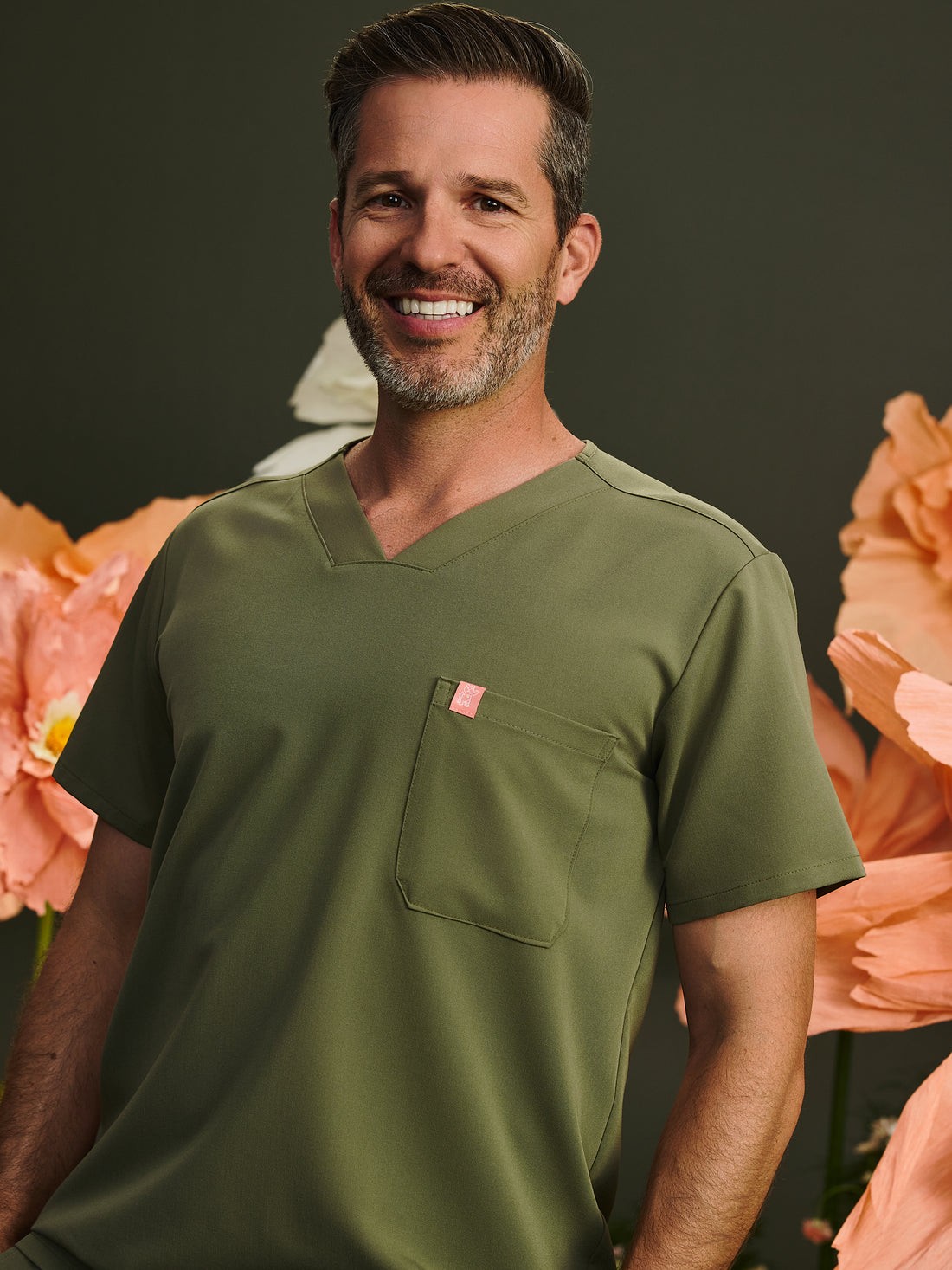 LOGAN RE-GARDE™ - OLIVE BLOOM - One Pocket Men's Scrub Top - SILVADUR™