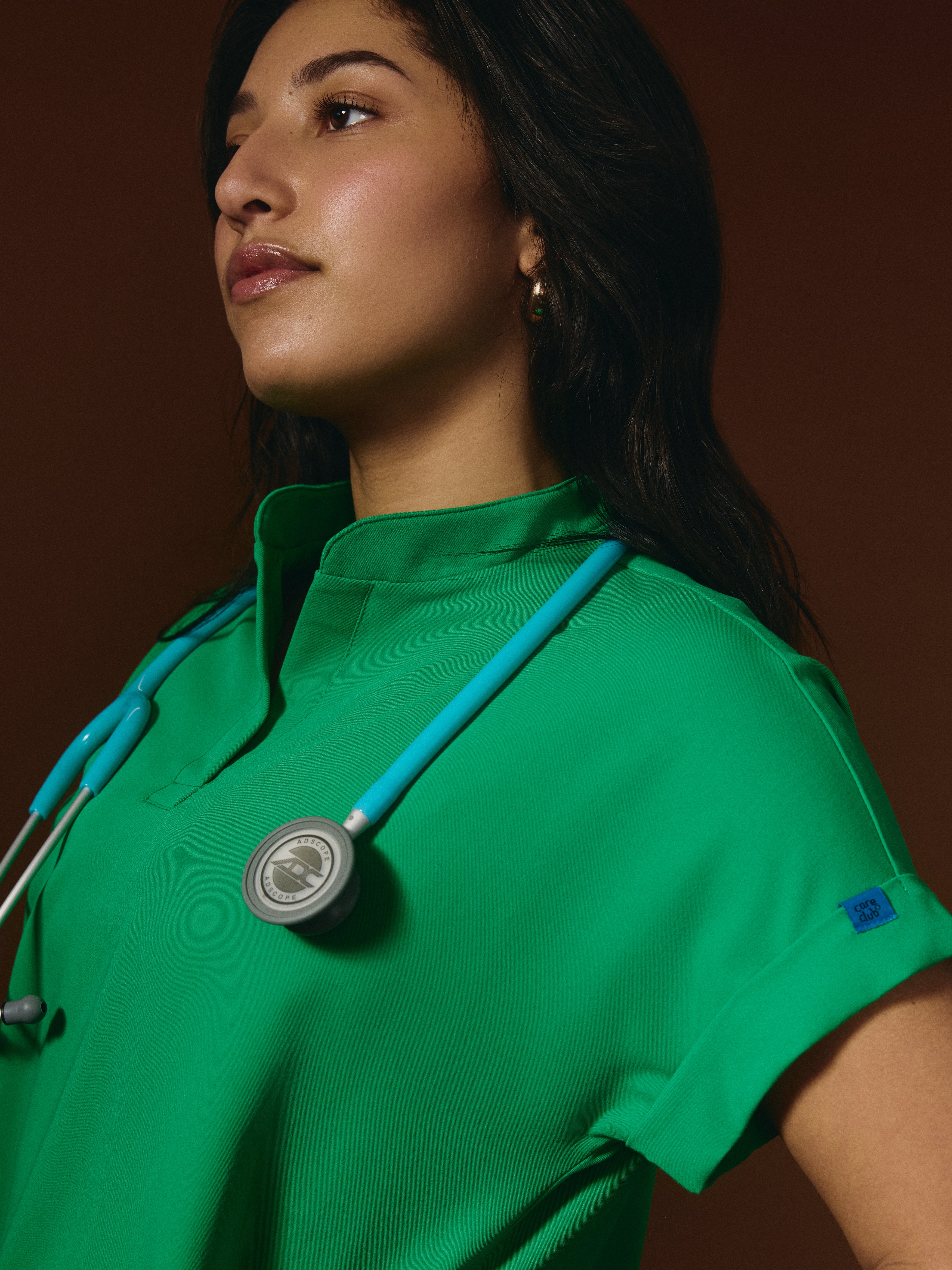 CHARLIE RE-GARDE™ - G-M x PONY GREEN - Mandarine Collar Scrub Top - SILVADUR™