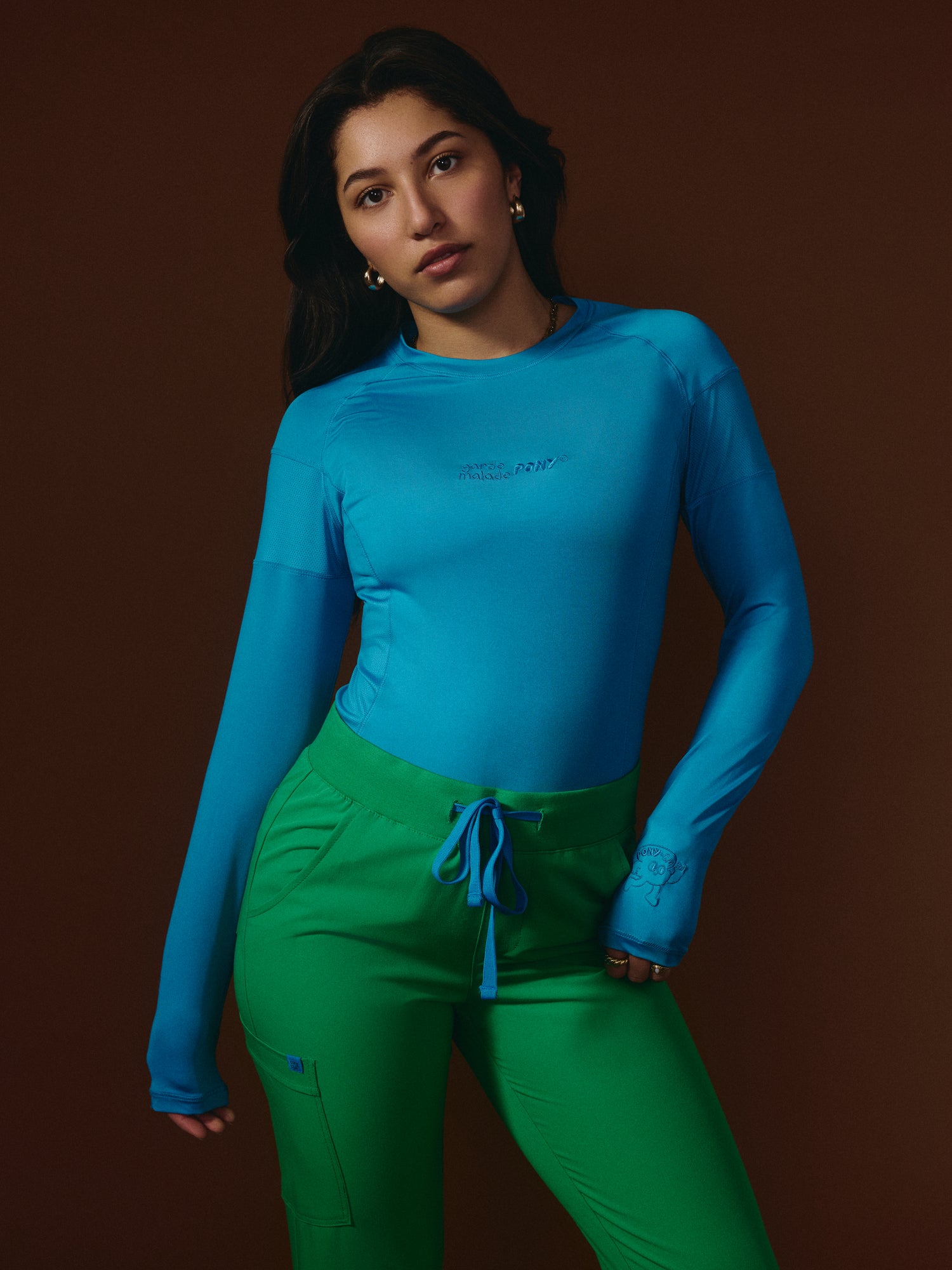 G-M x Pony - Chandail Underscrub Ultra-Performant - Bleu - ''Care Club'' - Manches Longues Pour Femme