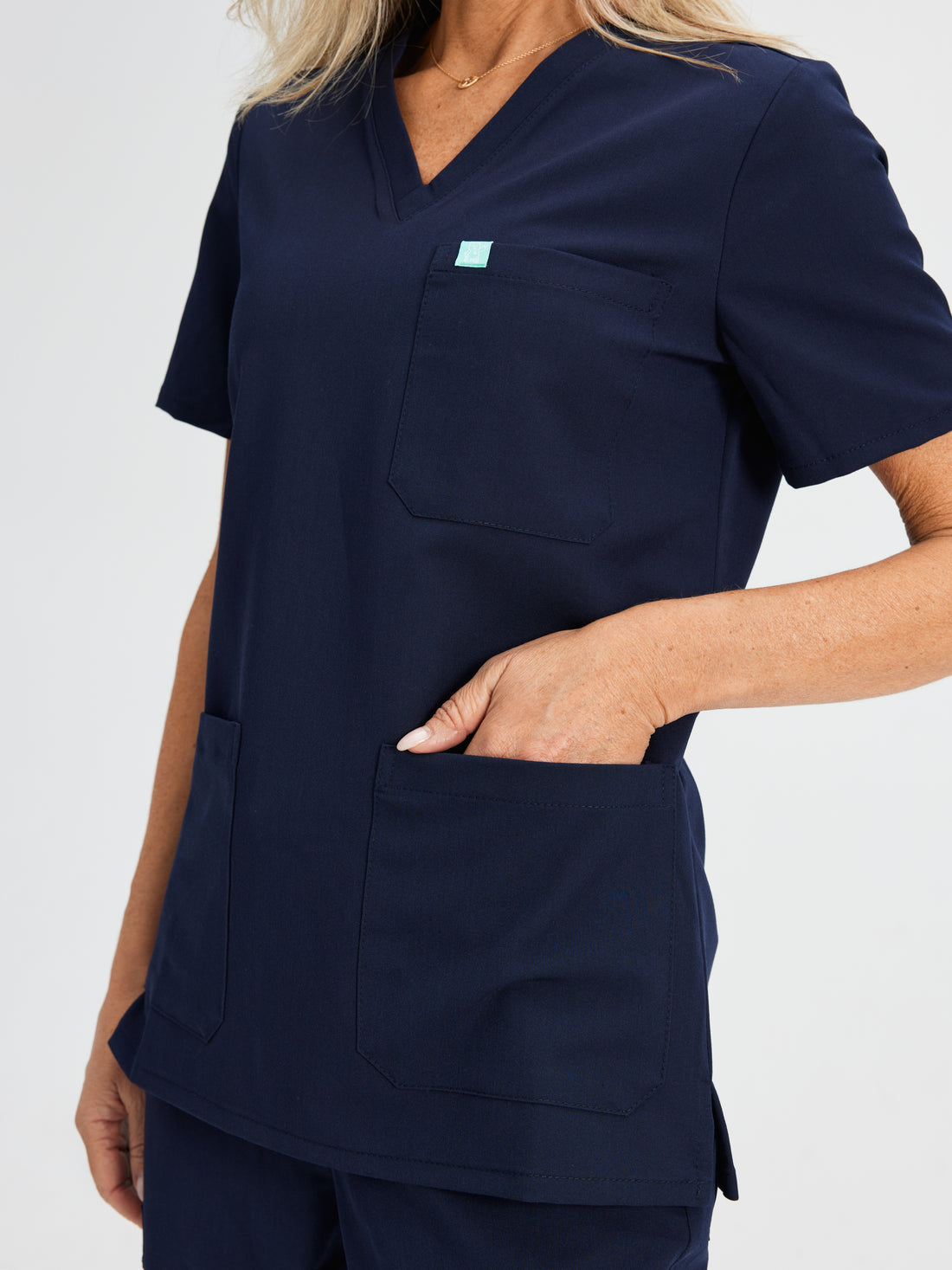 CHLOE RE-GARDE™ - NAVY - Three Pockets Scrub Top - SILVADUR™